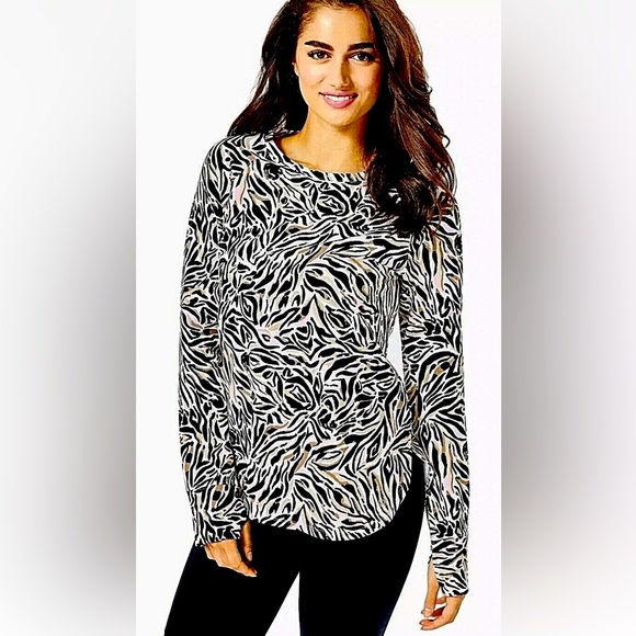 NWT Lilly Pulitzer UPF 50 Luxletic Blythe Top Can You Zee Me - Picture 2 of 11